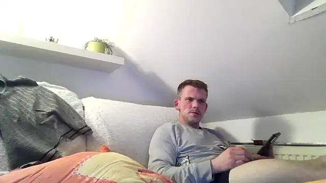 Cambitchboy online show from 26, 2, 2025