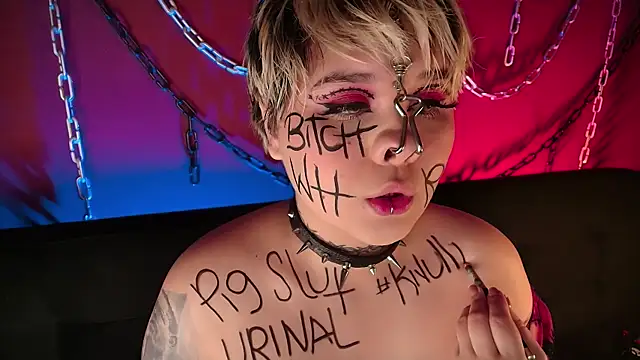 Laura takint online show from 25, 12, 2024