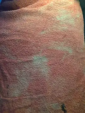 Laura takint online show from 16, 10, 2025