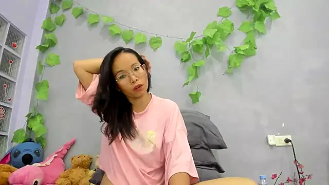 Snapshot of loveley_jenny chatting on 2, 7, 2026 loveley jenny online show from 2, 7, 2026