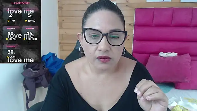 Snapshot of Katha_Marck chatting on 22, 3, 2025 Katha Marck online show from 22, 3, 2025