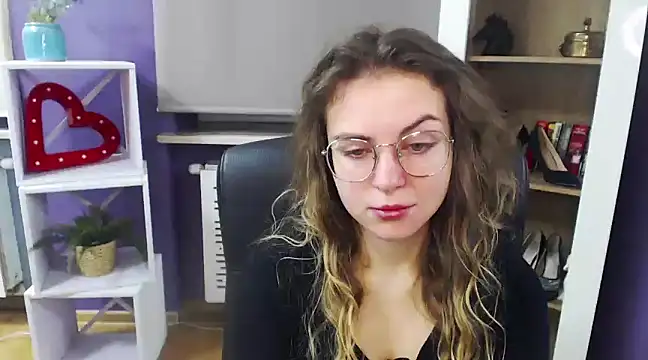 Zoey Erotic online show from 24, 1, 2025