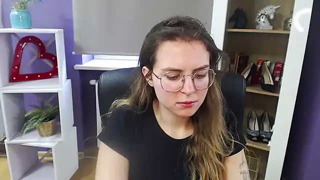 Zoey Erotic online show from 17, 2, 2025