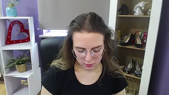 Zoey Erotic online show from 21, 3, 2025