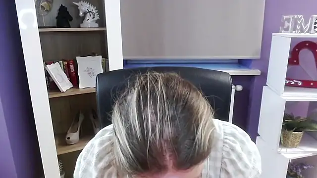 Zoey Erotic online show from 25, 9, 2025