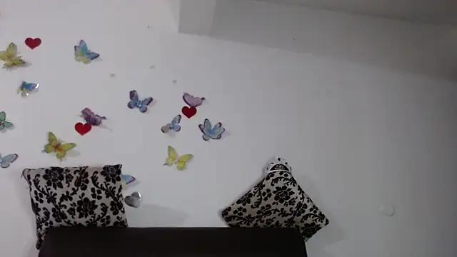 linapalacios online show from 23, 11, 2025