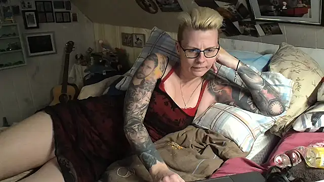 MaryG online show from 30, 1, 2025