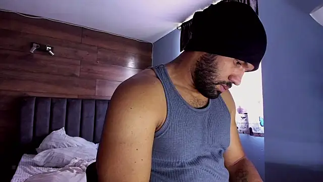 Snapshot of anthonylatynxd chatting on 20, 4, 2026 anthonylatynxd online show from 20, 4, 2026