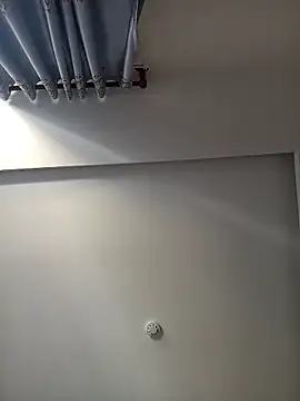 Eliza Wendy online show from 5, 12, 2025