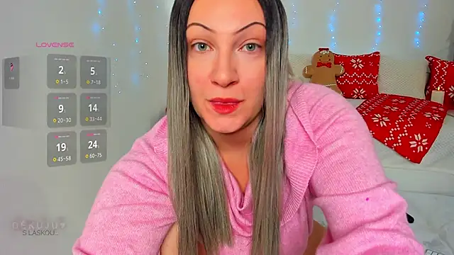 Snapshot of KVerunce chatting on 1, 1, 2025 KVerunce online show from 1, 1, 2025