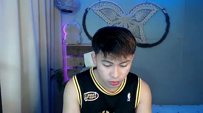 Snapshot of princeJayX chatting on 2, 12, 2024 princeJayX online show from 2, 12, 2024