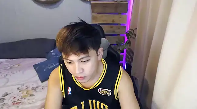 Snapshot of princeJayX chatting on 17, 12, 2024 princeJayX online show from 17, 12, 2024
