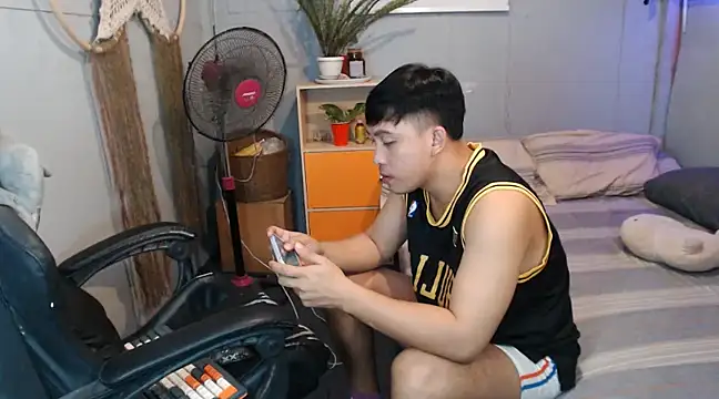 Snapshot of princeJayX chatting on 24, 2, 2025 princeJayX online show from 24, 2, 2025