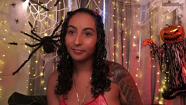 agatha collins  online show from 16, 10, 2025