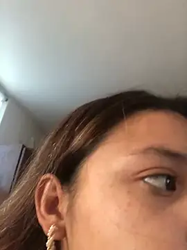 Snapshot of 3littleschoolteens chatting on 24, 6, 2026 3littleschoolteens online show from 24, 6, 2026