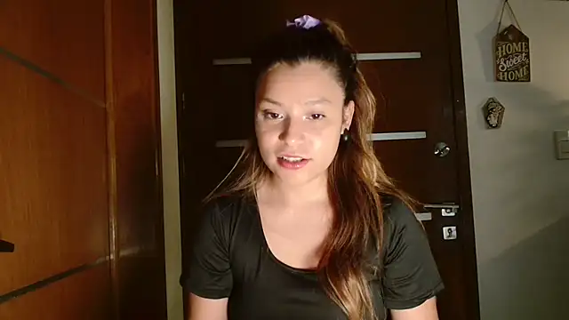 Snapshot of 3littleschoolteens chatting on 9, 7, 2026 3littleschoolteens online show from 9, 7, 2026