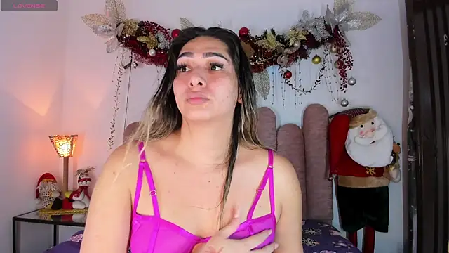 Snapshot of ISABELLASSMITH chatting on 10, 12, 2024 ISABELLASSMITH online show from 10, 12, 2024