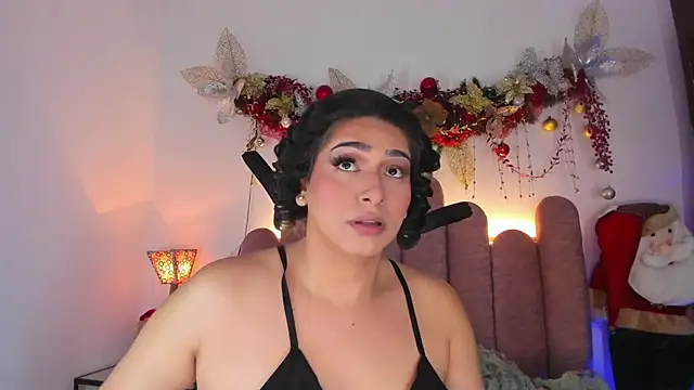 Snapshot of ISABELLASSMITH chatting on 24, 12, 2024 ISABELLASSMITH online show from 24, 12, 2024
