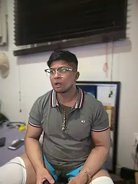 CleanGrey online show from 16, 2, 2026