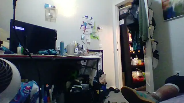 Snapshot of CleanGrey chatting on 7, 6, 2026 CleanGrey online show from 7, 6, 2026