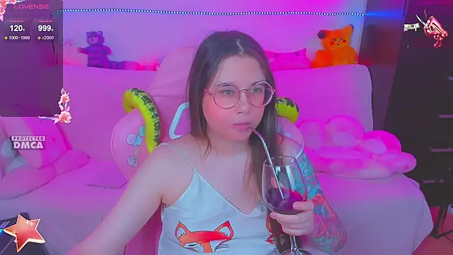 Lolisuccub online show from 28, 2, 2025