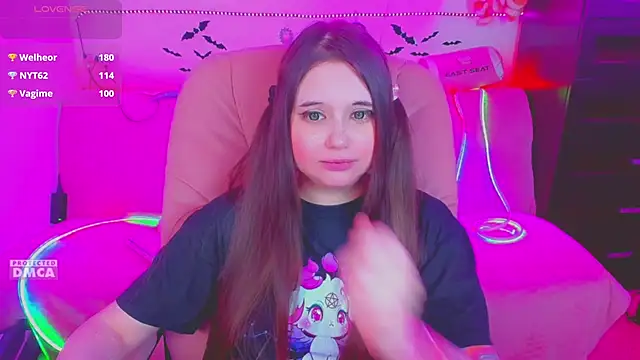 Lolisuccub online show from 19, 4, 2026