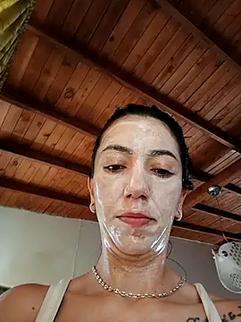 LunaZambrano online show from 11, 10, 2025