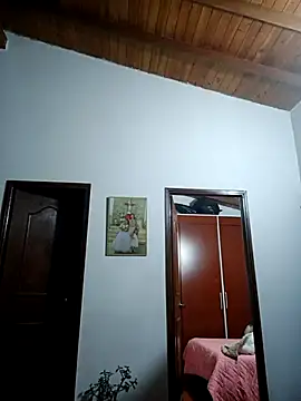 LunaZambrano online show from 14, 2, 2026