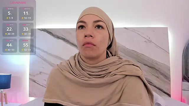 aisha vs online show from 1, 4, 2026