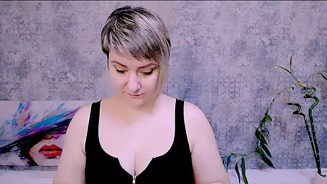 Djullia online show from 3, 11, 2025