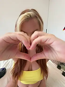 Snapshot of AnjaAmelia chatting on 1, 7, 2026 AnjaAmelia online show from 1, 7, 2026