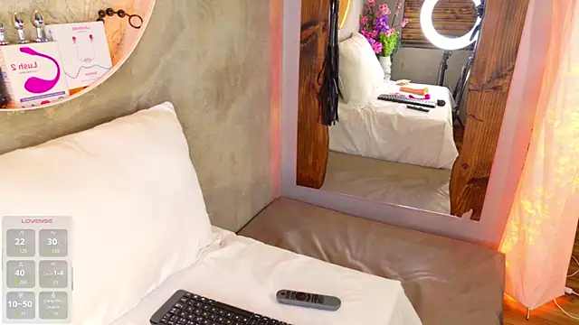 Snapshot of dojacandice chatting on 10, 6, 2026 dojacandice online show from 10, 6, 2026