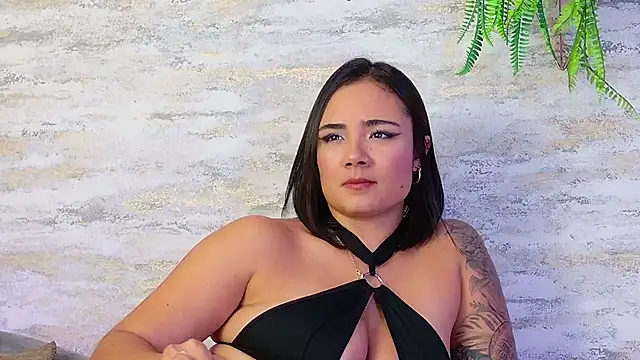Snapshot of Lea_Foster chatting on 6, 3, 2025 Lea Foster online show from 6, 3, 2025