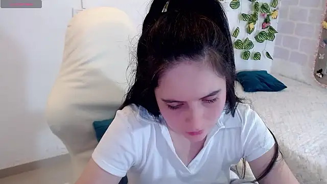 tania sweet   online show from 3, 3, 2026