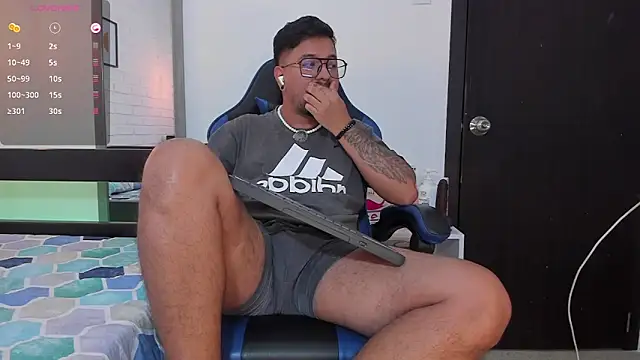 DaviidEvans  online show from 13, 10, 2025