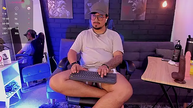 Snapshot of DaviidEvans_ chatting on 27, 2, 2026 DaviidEvans online show from 27, 2, 2026