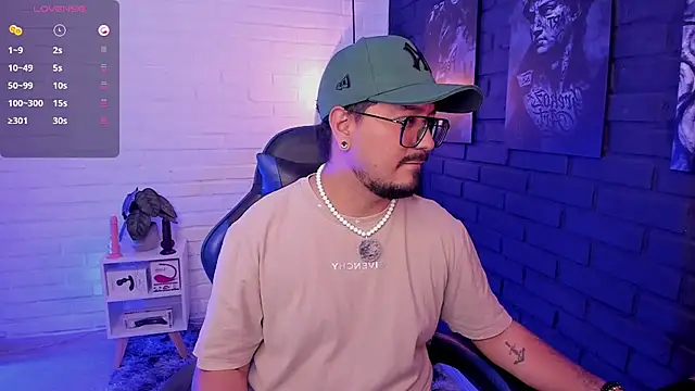 DaviidEvans  online show from 13, 6, 2026