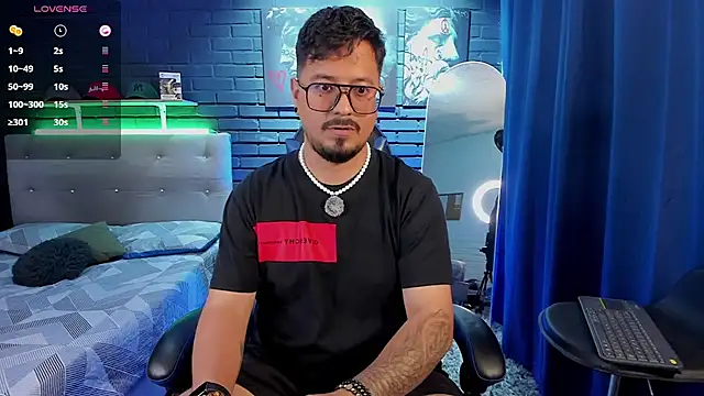 DaviidEvans  online show from 4, 7, 2026