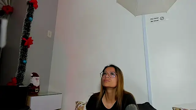 Snapshot of beauti_wild25 chatting on 2, 1, 2025 beauti wild25 online show from 2, 1, 2025
