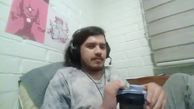 hung weeb online show from 28, 10, 2025