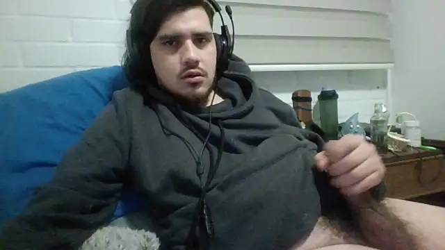 hung weeb online show from 8, 7, 2026