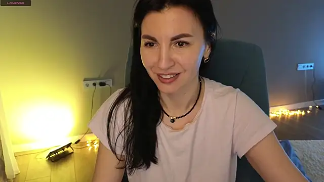 Mary love16 online show from 13, 2, 2025