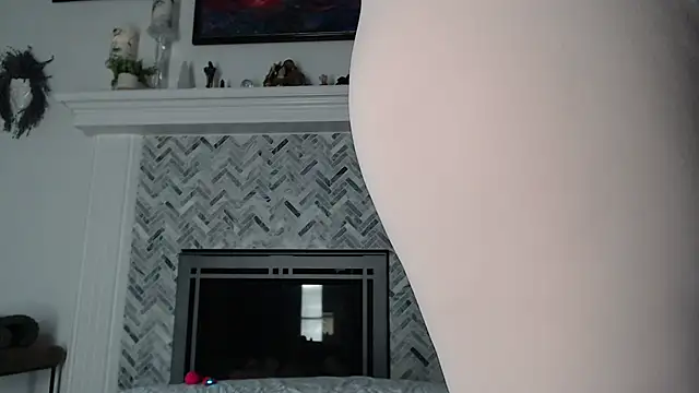 AuroraWillows online show from 12, 2, 2026