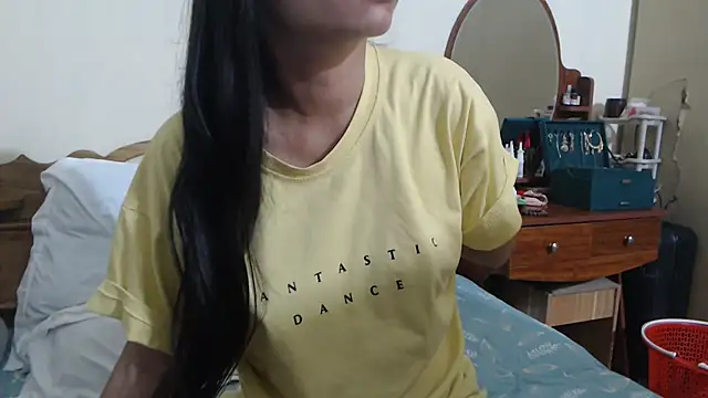 Snapshot of Beauty_Asian_Tina chatting on 4, 10, 2025 Beauty Asian Tina online show from 4, 10, 2025