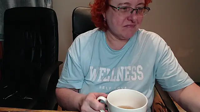 Snapshot of JoannaAndNeighbour chatting on 8, 12, 2024 JoannaAndNeighbour online show from 8, 12, 2024
