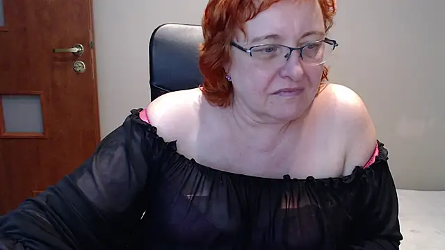 Snapshot of JoannaAndNeighbour chatting on 11, 12, 2024 JoannaAndNeighbour online show from 11, 12, 2024