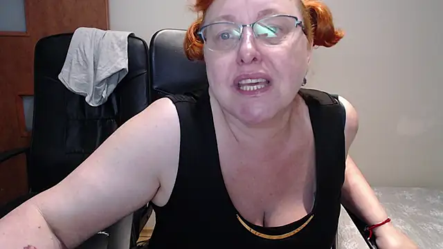 Snapshot of JoannaAndNeighbour chatting on 18, 1, 2025 JoannaAndNeighbour online show from 18, 1, 2025