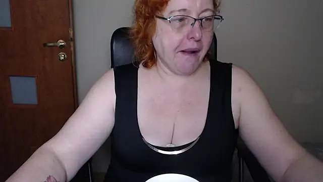 Snapshot of JoannaAndNeighbour chatting on 21, 1, 2025 JoannaAndNeighbour online show from 21, 1, 2025