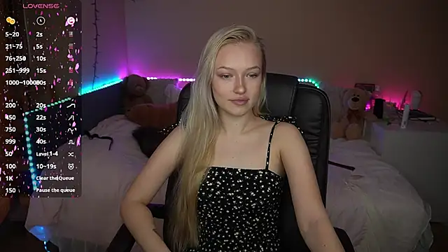 AmandaFiree online show from 12, 10, 2025