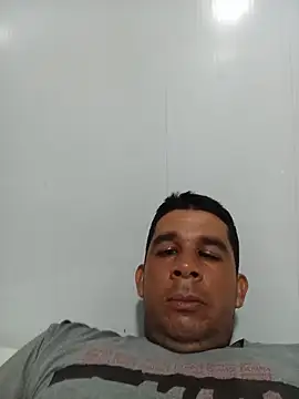 Snapshot of El-reyleon chatting on 7, 6, 2026 El-reyleon online show from 7, 6, 2026